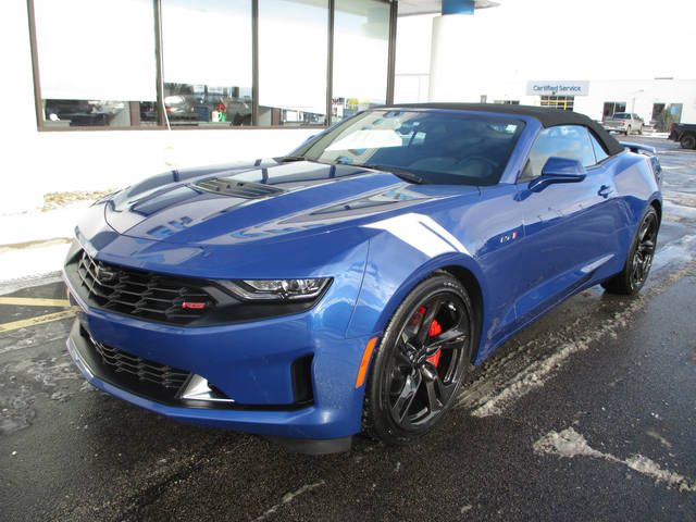 2023 Chevrolet Camaro LT1 RWD photo