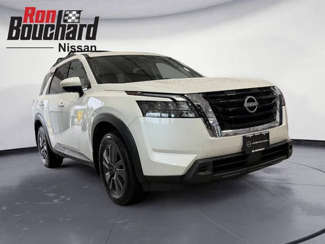 2023 Nissan Pathfinder SV 4WD photo