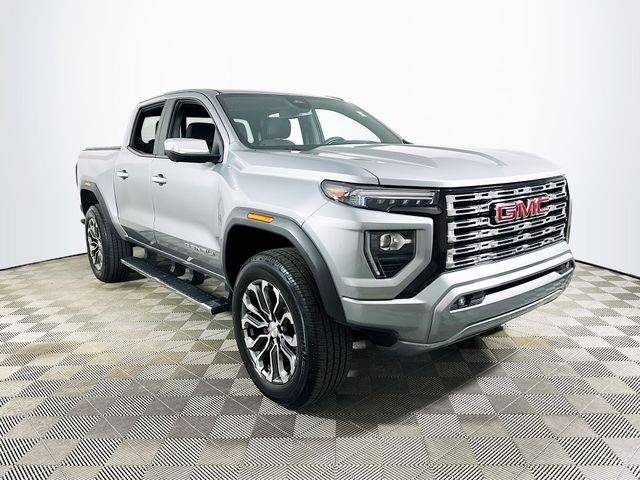 2023 GMC Canyon 4WD Denali 4WD photo