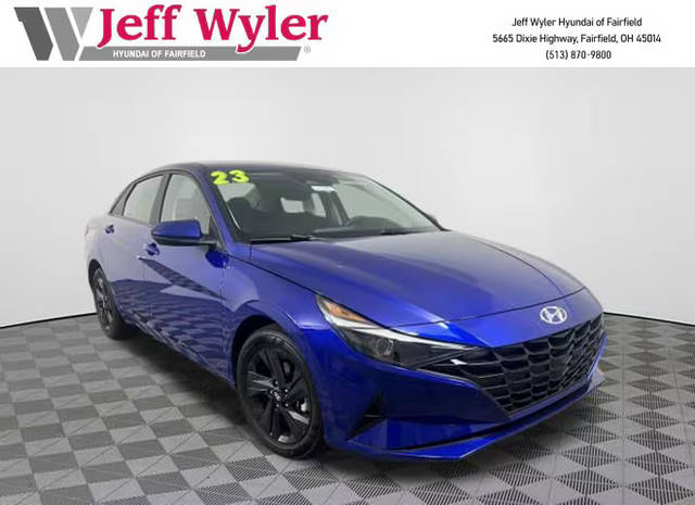 2023 Hyundai Elantra SEL FWD photo