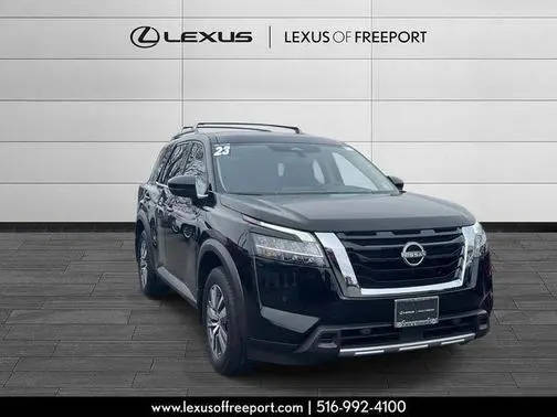2023 Nissan Pathfinder SL 4WD photo