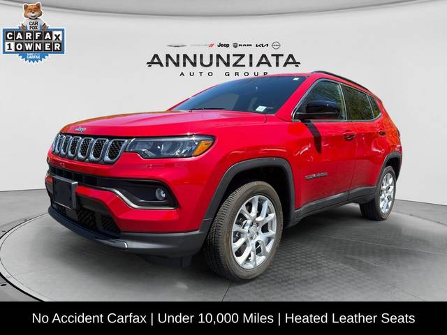 2023 Jeep Compass Latitude Lux 4WD photo