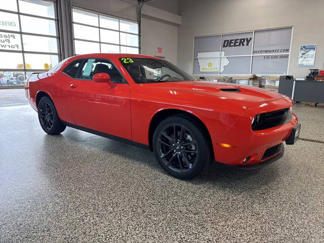 2023 Dodge Challenger SXT AWD photo