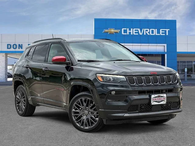 2023 Jeep Compass Limited 4WD photo