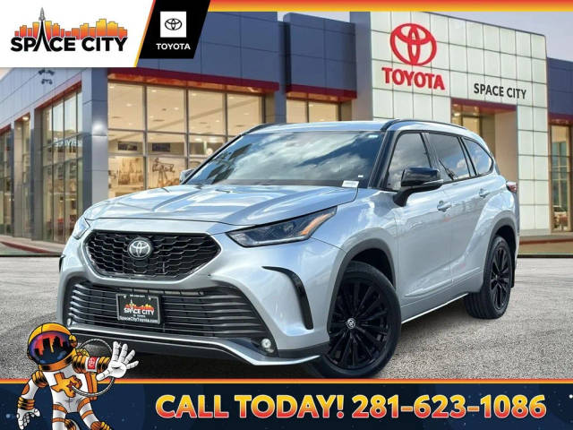 2023 Toyota Highlander XSE AWD photo