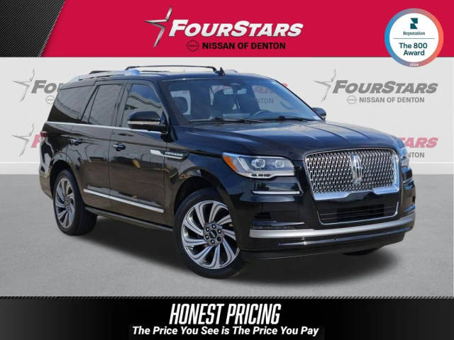 2023 Lincoln Navigator Reserve 4WD photo