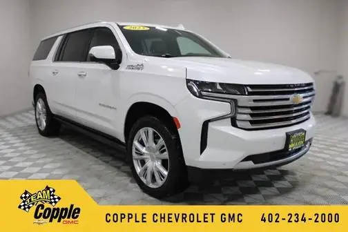 2023 Chevrolet Suburban High Country 4WD photo