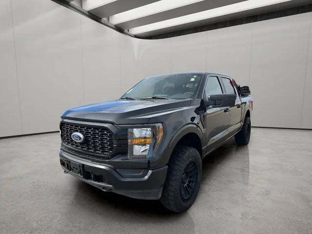 2023 Ford F-150 XL 4WD photo