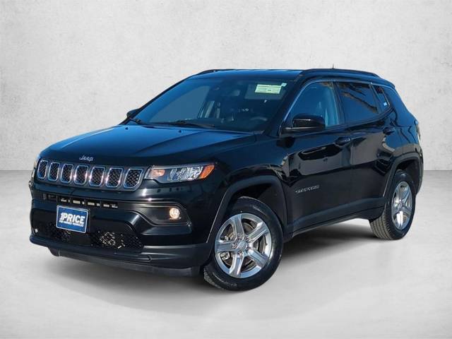 2023 Jeep Compass Latitude 4WD photo