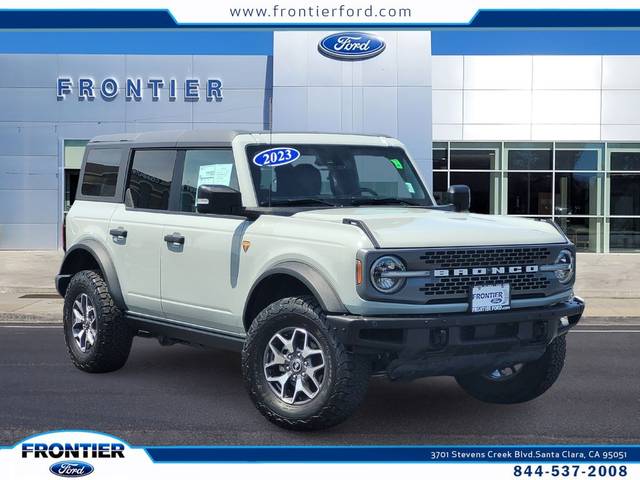 2023 Ford Bronco 4 Door Badlands 4WD photo