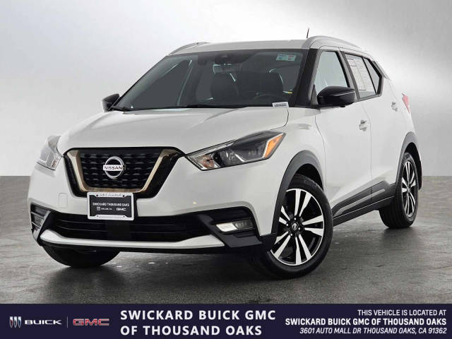 2020 Nissan Kicks SR FWD photo