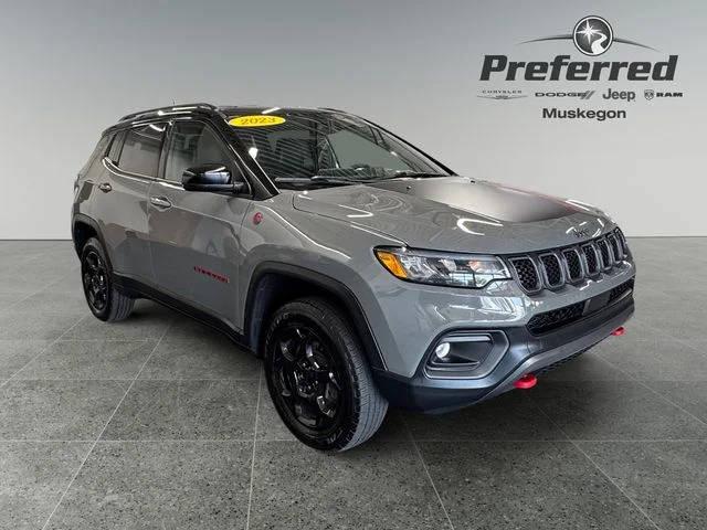 2023 Jeep Compass Trailhawk 4WD photo
