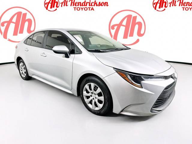 2023 Toyota Corolla LE FWD photo