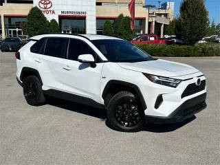 2023 Toyota RAV4 XLE FWD photo