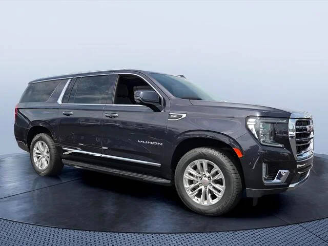 2023 GMC Yukon XL SLT 4WD photo