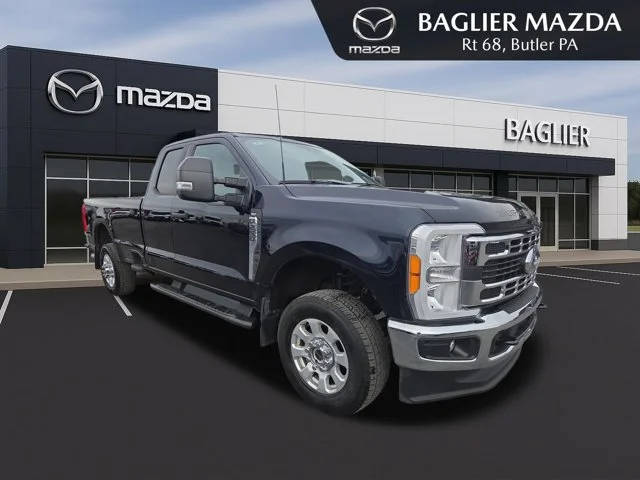 2023 Ford F-250 Super Duty XLT 4WD photo