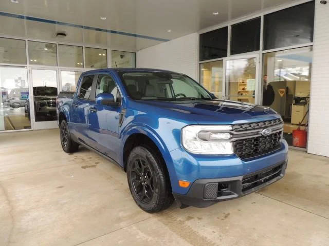 2023 Ford Maverick XLT AWD photo