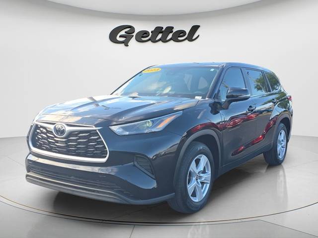 2023 Toyota Highlander L FWD photo