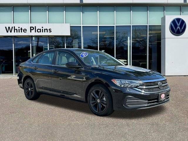 2023 Volkswagen Jetta SE FWD photo