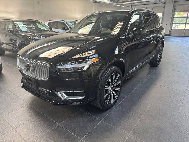 2023 Volvo XC90 Plus AWD photo