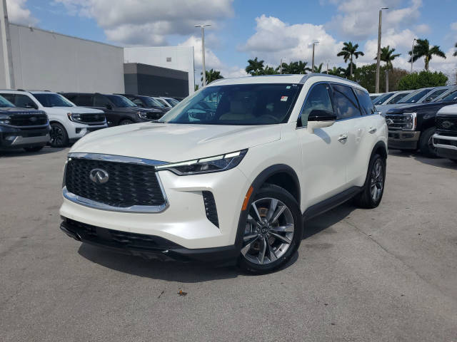 2023 Infiniti QX60 LUXE AWD photo