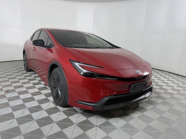 2023 Toyota Prius LE FWD photo