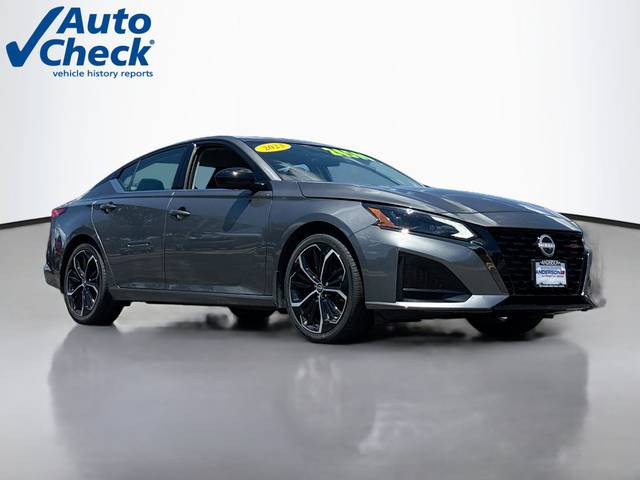 2023 Nissan Altima 2.5 SR FWD photo