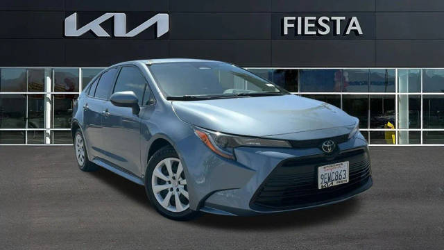 2023 Toyota Corolla LE FWD photo