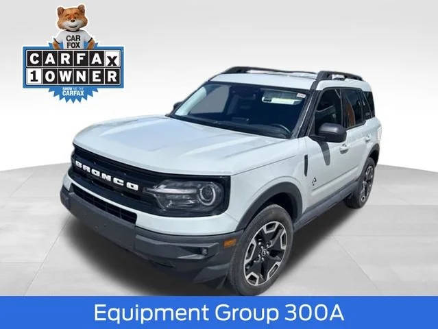 2023 Ford Bronco Sport Outer Banks 4WD photo