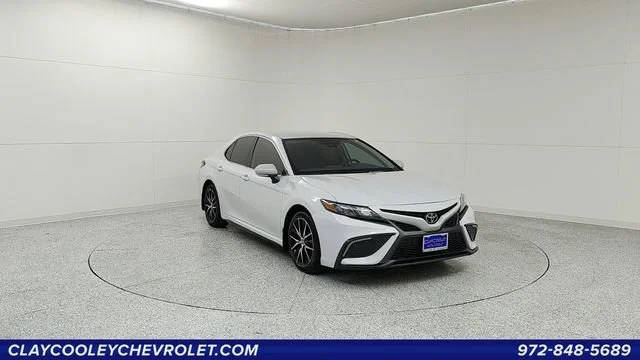 2023 Toyota Camry SE FWD photo
