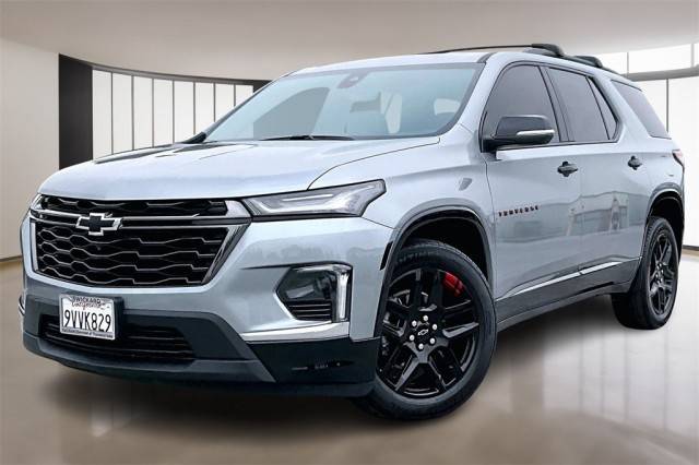 2023 Chevrolet Traverse Premier AWD photo