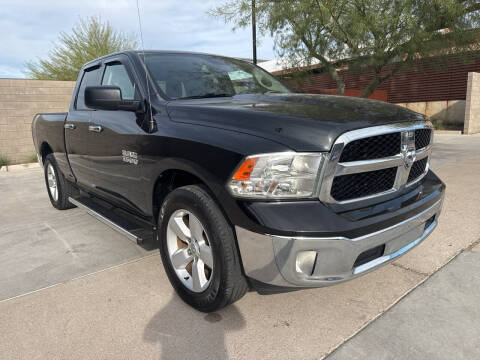 2016 Ram 1500 SLT 4WD photo