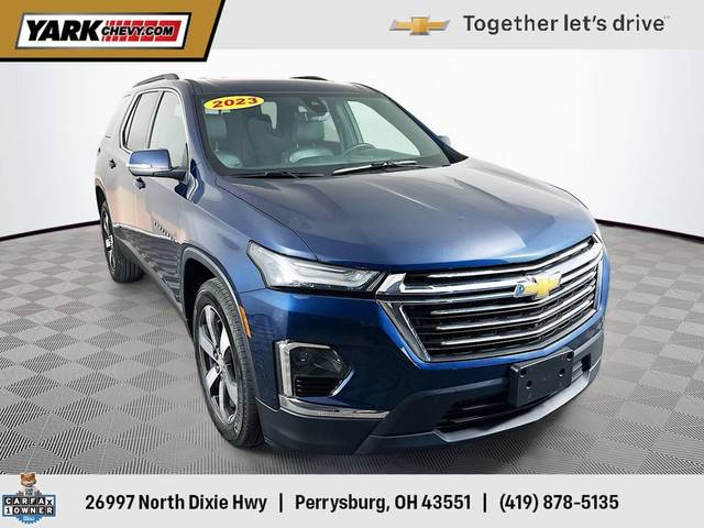 2023 Chevrolet Traverse LT Leather AWD photo