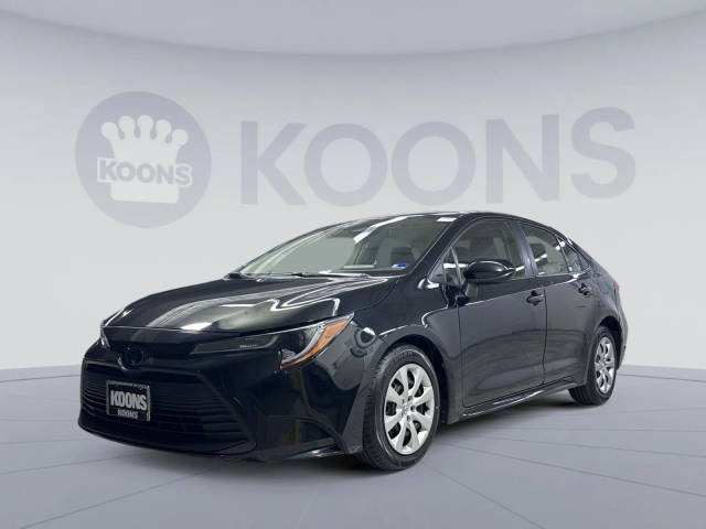 2023 Toyota Corolla LE FWD photo