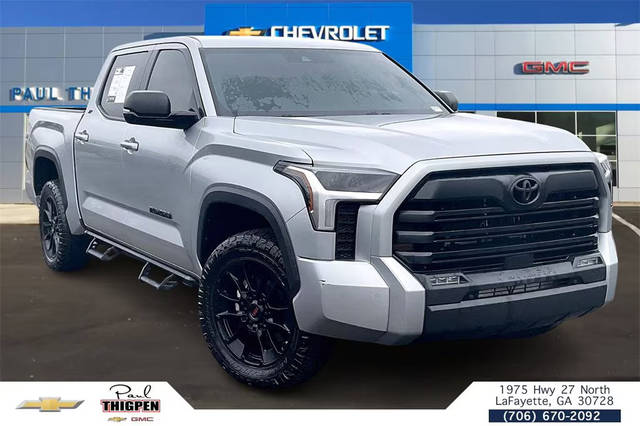 2023 Toyota Tundra SR5 4WD photo