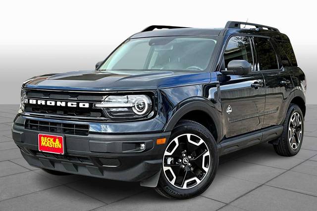 2023 Ford Bronco Sport Outer Banks 4WD photo