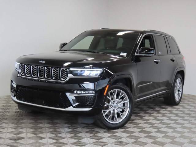 2023 Jeep Grand Cherokee Summit 4WD photo