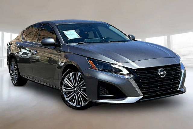 2023 Nissan Altima 2.5 SL AWD photo