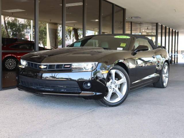 2015 Chevrolet Camaro LT RWD photo