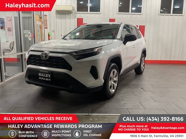 2023 Toyota RAV4 LE FWD photo