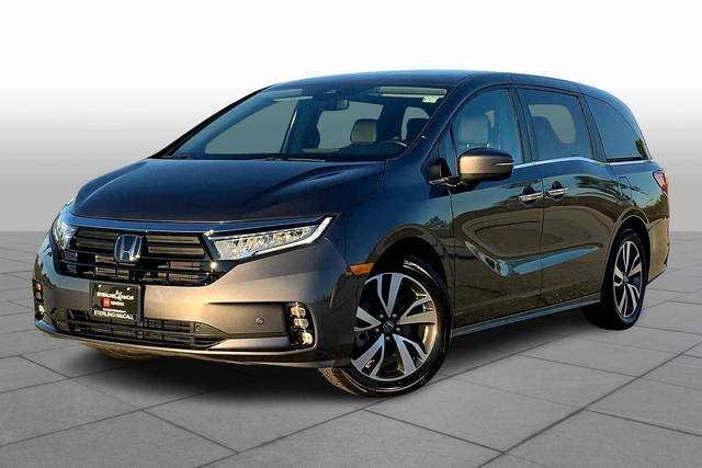 2023 Honda Odyssey Touring FWD photo