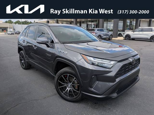 2023 Toyota RAV4 XLE FWD photo