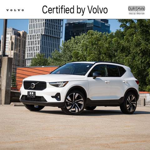 2023 Volvo XC40 Plus Dark Theme AWD photo