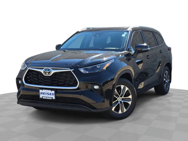 2023 Toyota Highlander XLE AWD photo