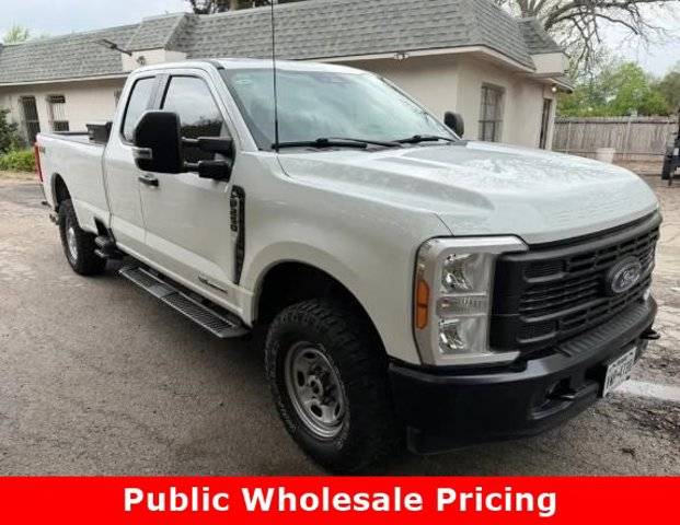 2023 Ford F-250 Super Duty XL 4WD photo