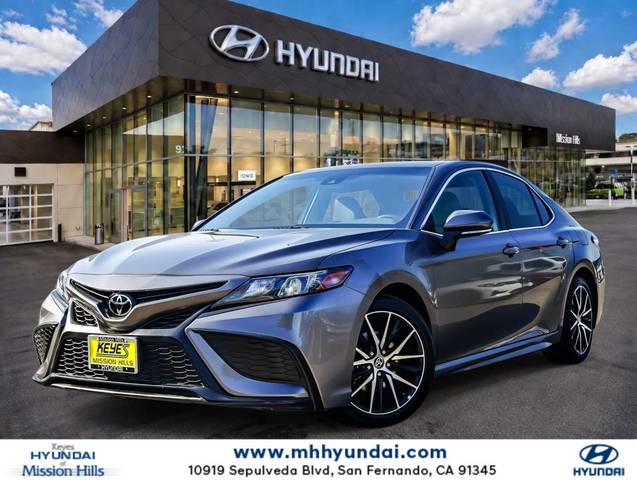 2023 Toyota Camry SE FWD photo