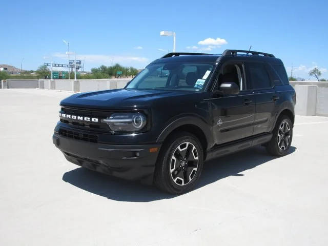 2023 Ford Bronco Sport Outer Banks 4WD photo