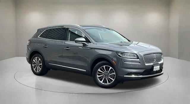 2023 Lincoln Nautilus Standard FWD photo