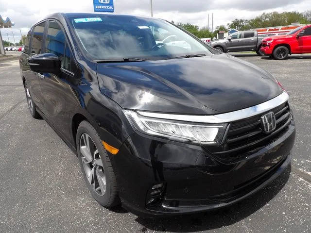 2023 Honda Odyssey Touring FWD photo