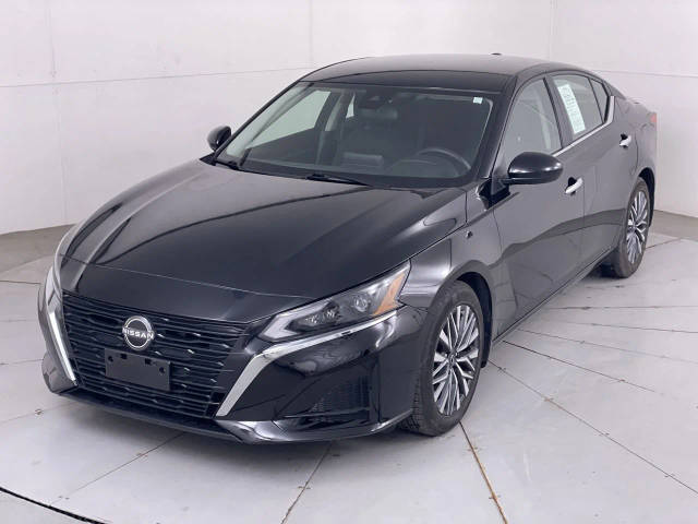 2023 Nissan Altima 2.5 SV FWD photo